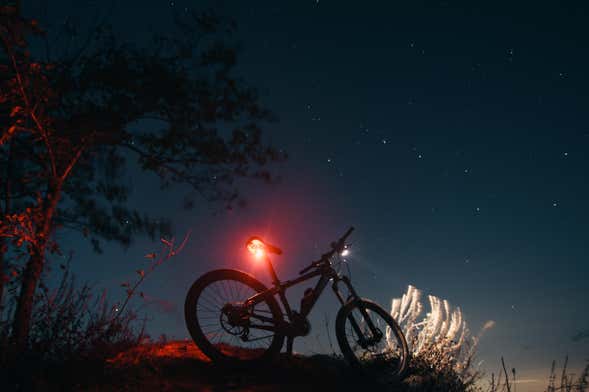 Tour noturno de bicicleta por Melipeuco