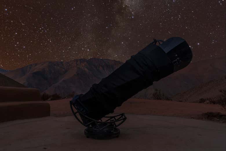 See Chile's nightsky through a telescope