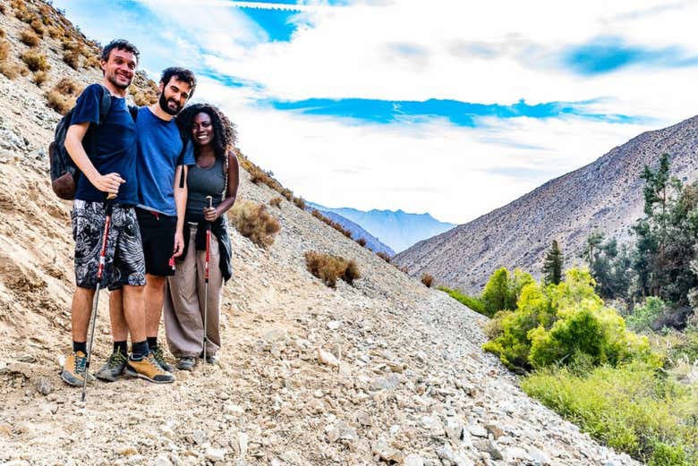 Disfrutando de la actividad de trekking en Cochiguaz