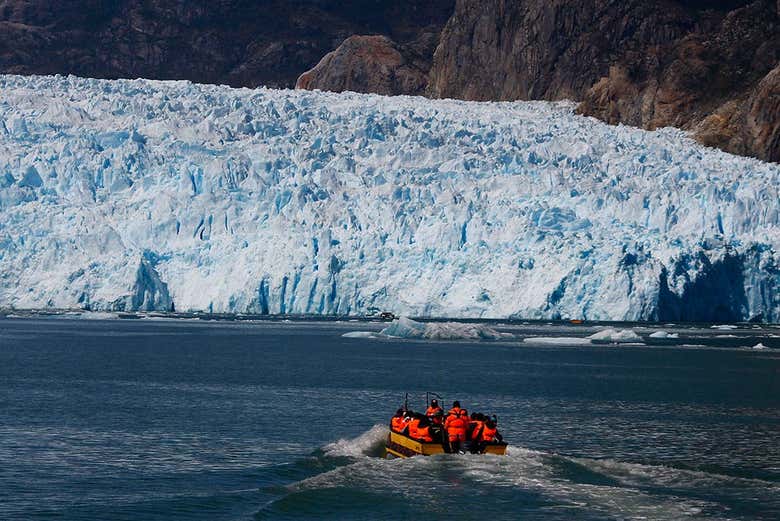 Daremos un paseo en zodiac hasta el glaciar