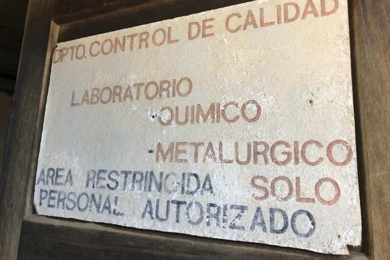 Antiga placa de Puerto Cristal