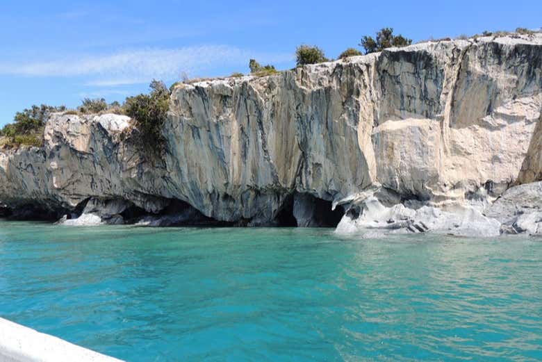 Panorámica de las cavernas de mármol