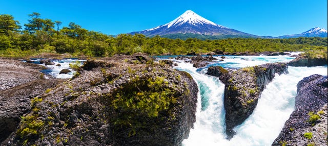 Excursion aux cascades de Petrohué et au volcan Osorno