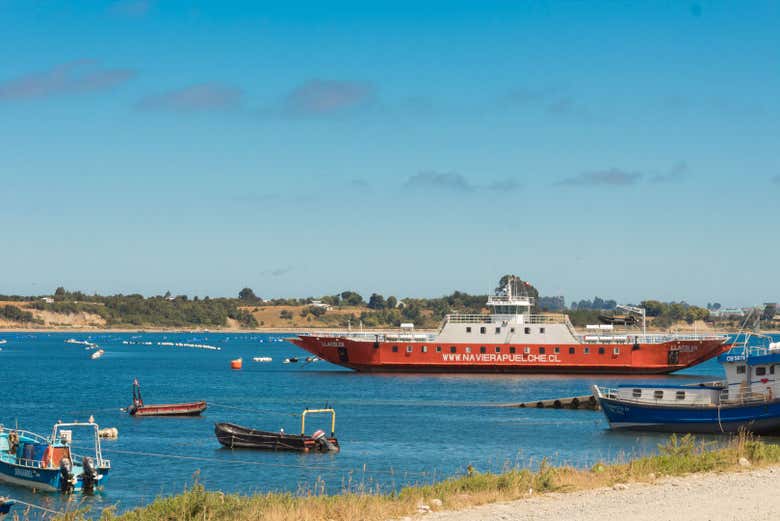 Barcos en el puerto de Calbuco