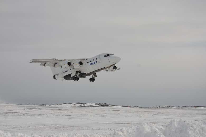 ¡Iremos en avión a la Antártida!