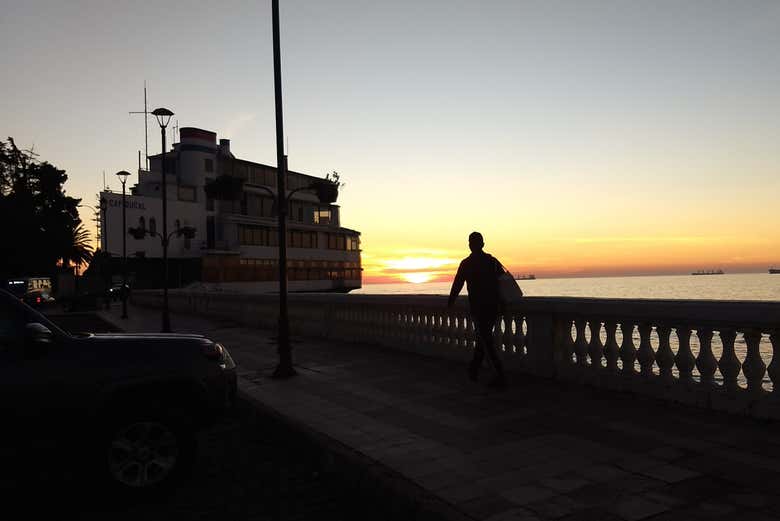 Passeando por Viña del Mar ao entardecer