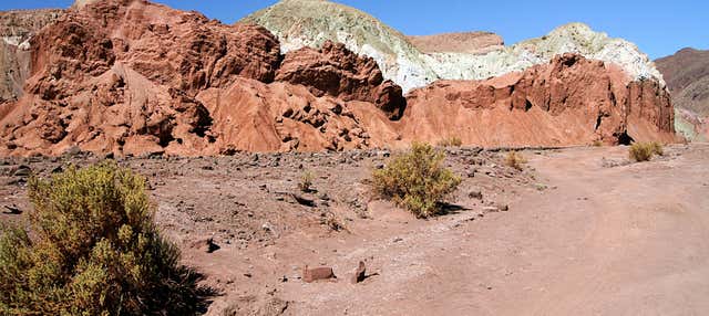 Excursión al valle del Arcoíris