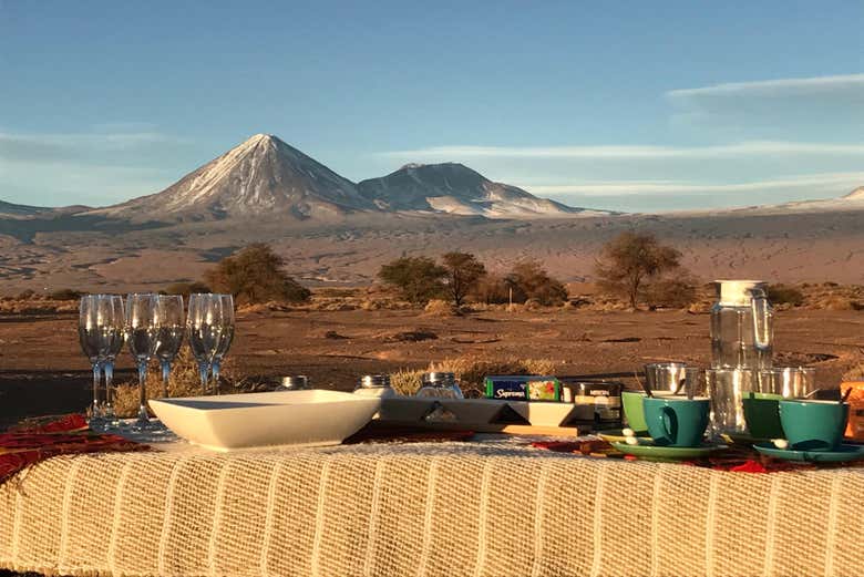 Café da manhã no deserto de Atacama