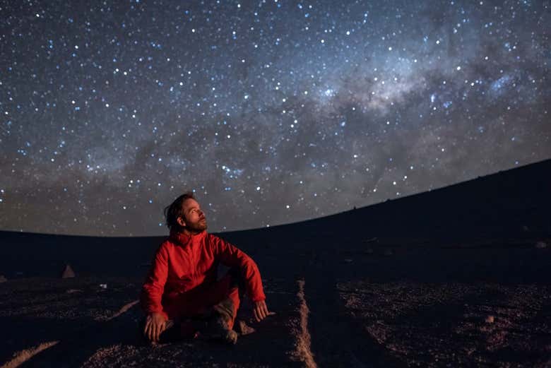 Ammirando il cielo notturno di Atacama