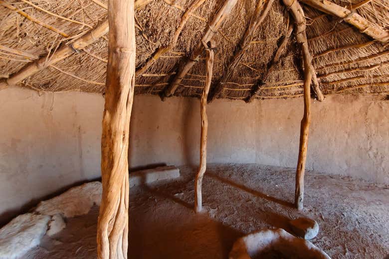 Una de las cabañas de la Aldea de Tulor