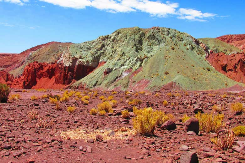 Montañas multicolor del Valle del Arcoíris