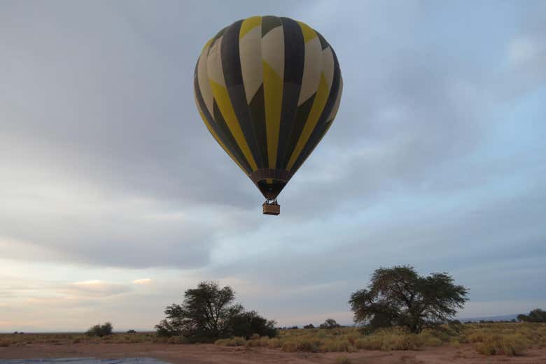 Vol en montgolfière au-dessus du désert d'Atacama