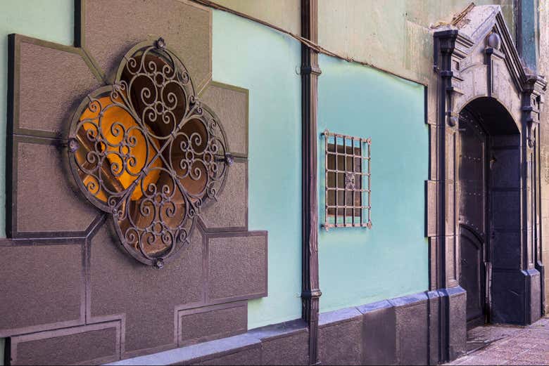 Histórica fachada en Lastarria