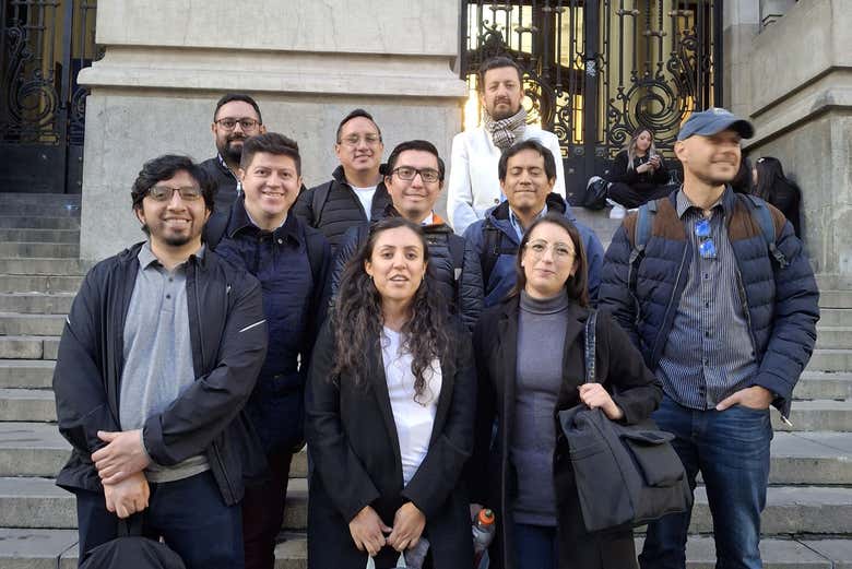 El grupo preparado para el tour