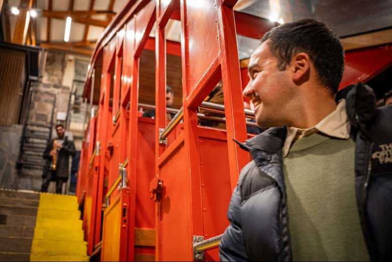 Pronto para subir no funicular
