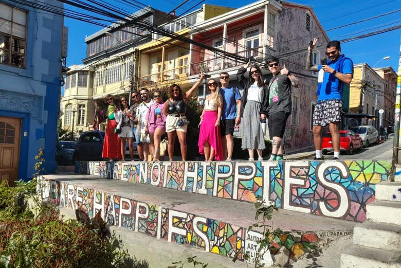 Mural "We are not hippies, we are happies"