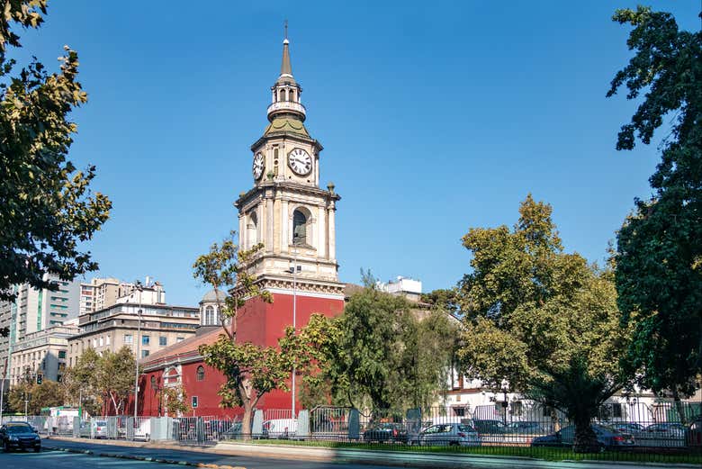 A Igreja de San Francisco, o templo mais antigo de Santiago