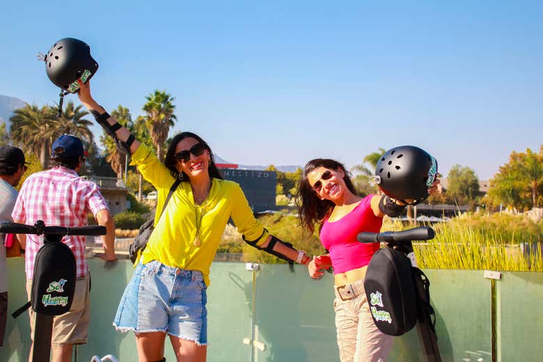 Divertindo-se neste tour de segway por Santiago