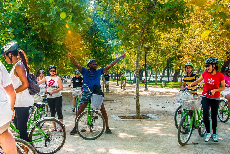 Visit emblematic parks and landmarks