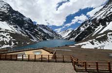 Excursión a la Laguna del Inca y la Viña Sánchez de Loria