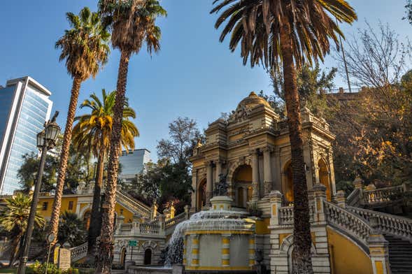Lastarria & Santa Lucía Hill Tour
