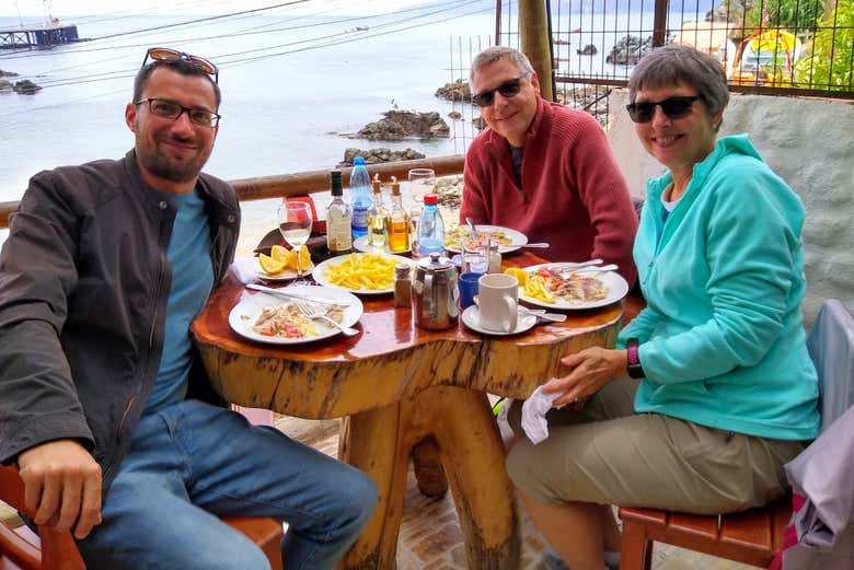 Disfrutando de un almuerzo en Quintay