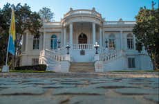 Tour por los palacios Vergara y Rioja