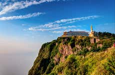 Excursão privada ao Monte Emei