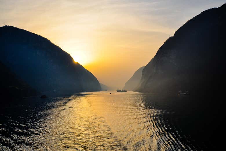 Amanecer en el río Yangtsé