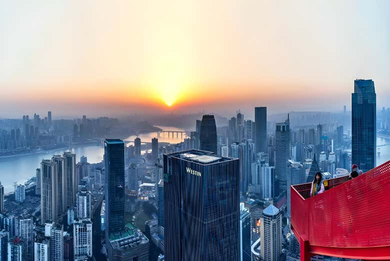 Una vista impareggiabile su Chongqing da Cloud Eye!