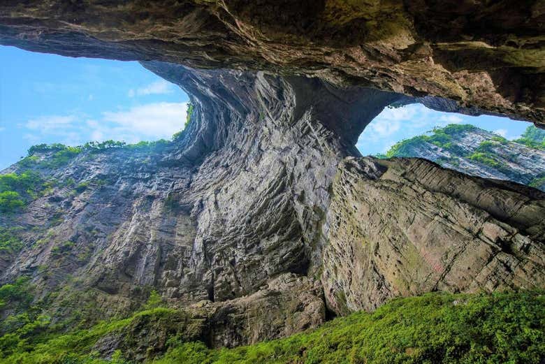Imponente vista de los Tres Puentes Naturales de Wulong