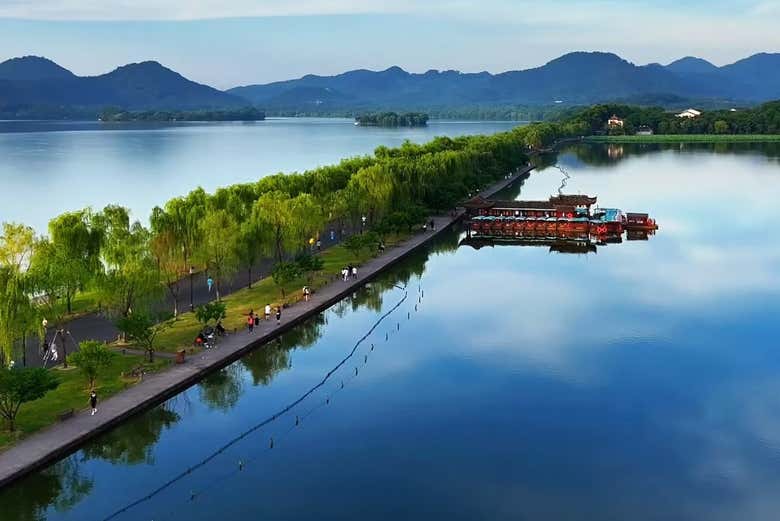 Recorreremos la famosa Calzada Bai