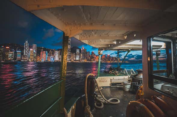 Croisière de nuit dans la baie Victoria