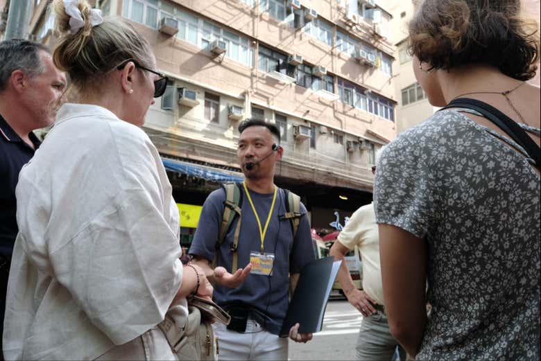 Discover Mong Kok with a guide