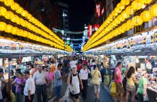 Miaokou Night Market Food Tour