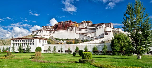 Circuito privado por Tíbet con guía en español