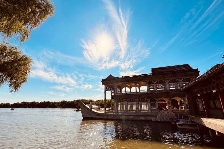 Barco de Mármol (Qing Yan Zhai) del Palacio de Verano 