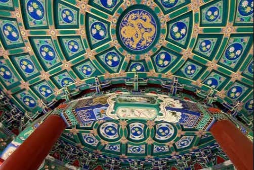 Decoración de los techos del templo