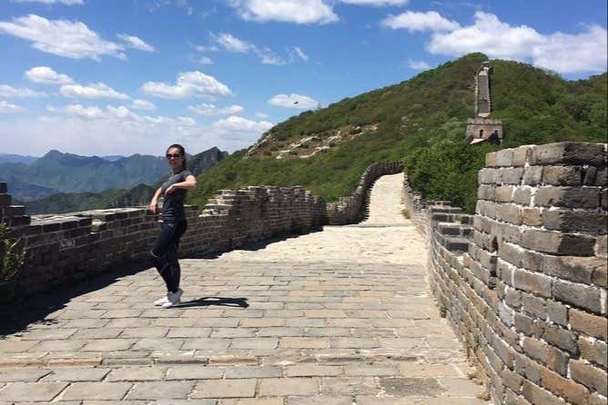 Explore the Huanghuacheng Great Wall