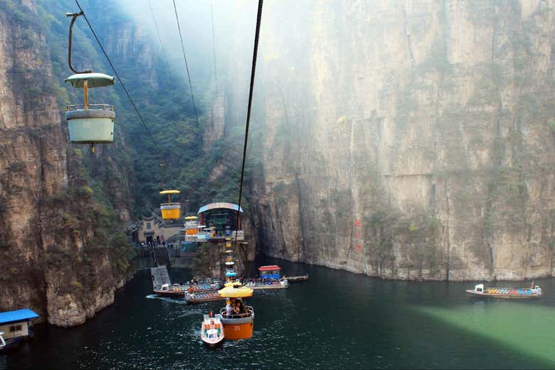 O funicular de Longqing Gorge