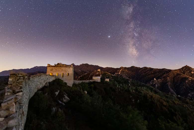 Gran Muralla China bajo las estrellas