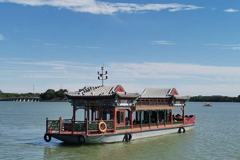 Podréis uniros a un paseo en barco en el Palacio de Verano