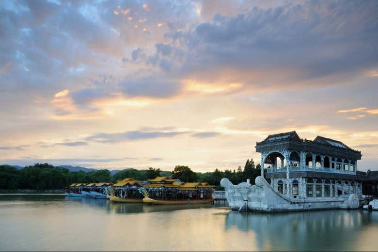 Barco de Mármol en el lago Kunming
