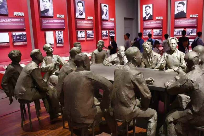 Exposiciones que narran momentos clave en el pasado comunista