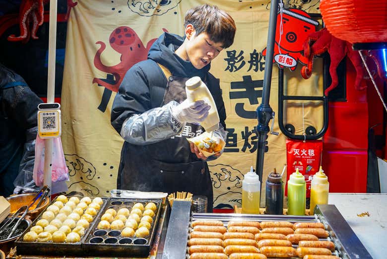 Taste delicious takoyaki