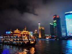 Baladez-vous en bateau sur le fleuve Huangpu