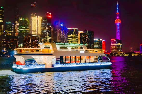 Paseo en barco por el río Huangpu