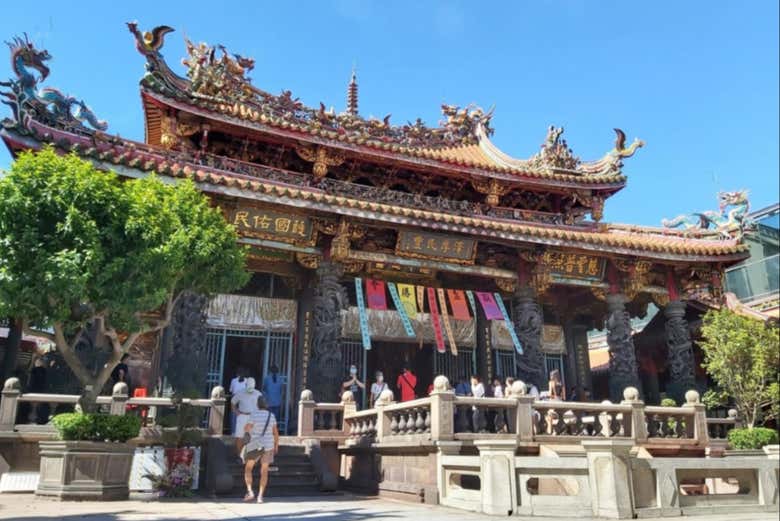 Temple Longshan