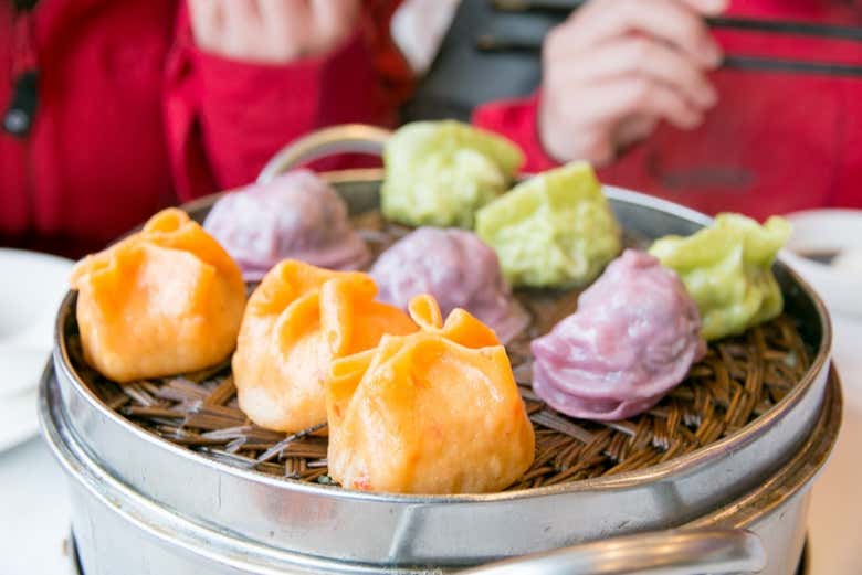 Dumplings servidos na maneira tradicional