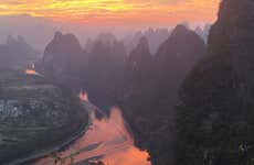 Excursão privada à montaña Xianggong ao amanhecer